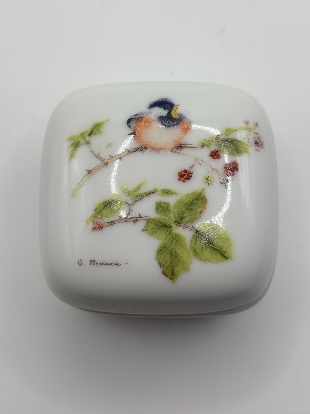 Otagiri Japan Trinket Box Vintage Chickadee Bird Signed Pfeiffer Nice